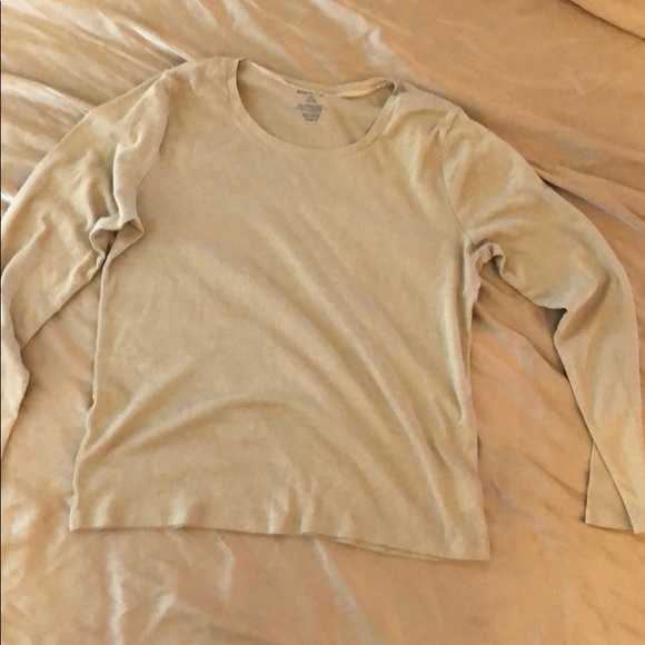 Gold scoop neck long sleeve tee - Picture 1 of 4